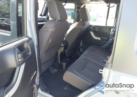 2014 Jeep Wrangler Unlimited Sahara из США, поврежденный, VIN 1C4HJWEG7EL104869